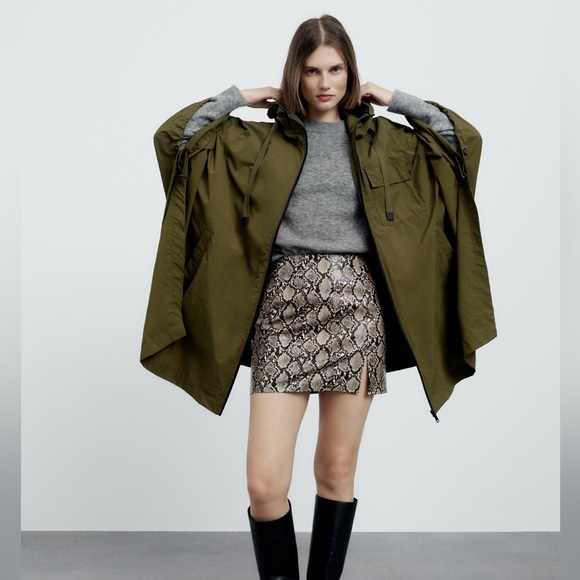 ❌❌SOLD ❌❌ ZARA - Animal Embossed Faux Leather Skirt - Picture 1 of 11